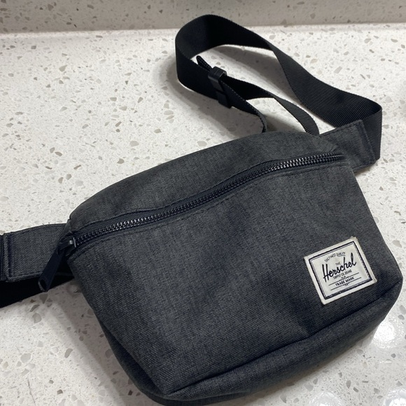Herschel Supply Fifteen Waist Pack 2.0L Black Crosshatch Grey one size compact - Picture 2 of 8